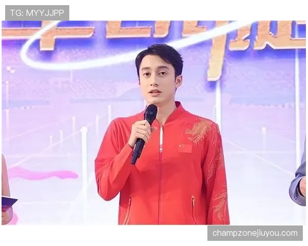 练俊杰训练完直接啃鸡腿?这自律和放纵切换也太丝滑了 练俊杰训练完直接啃鸡腿?这自律和放纵切换也太丝滑了